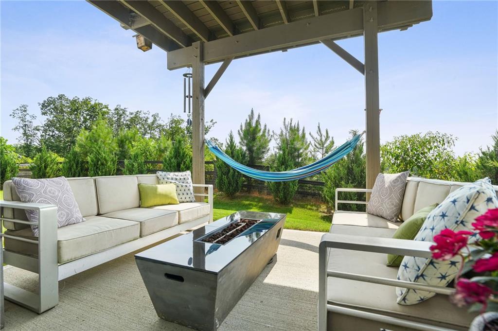 169 Greenbrier Way