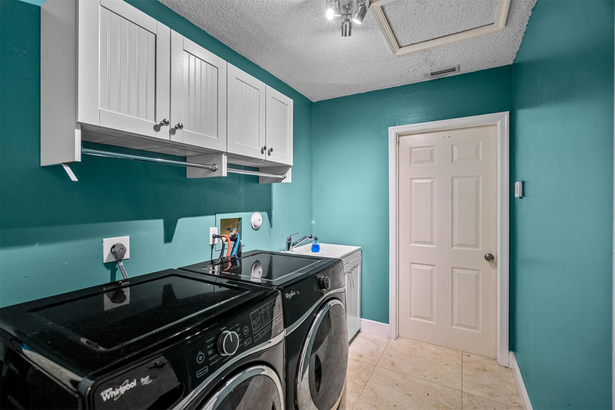 5055 NW 102 Drive