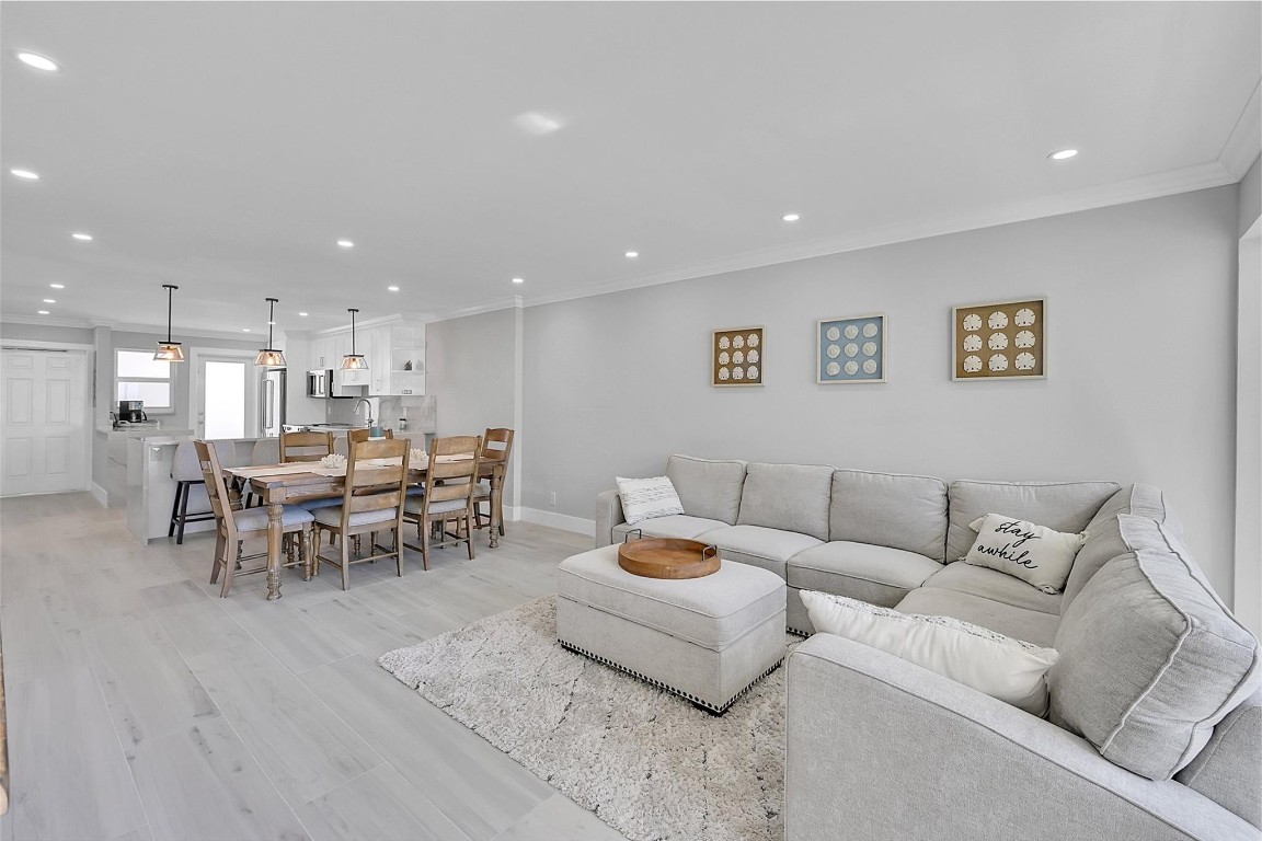 750 N Ocean Blvd 1705