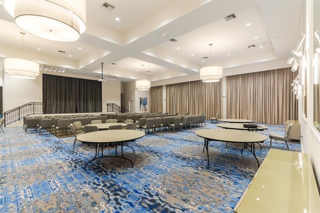 8332 W Blue Spring Dr 8332