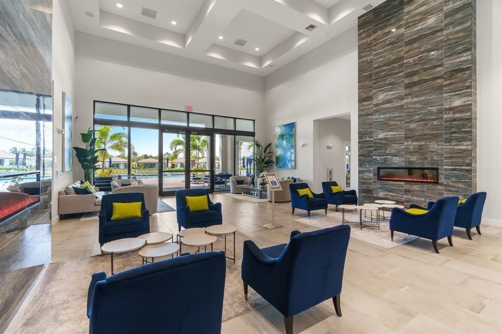 8332 W Blue Spring Dr 8332