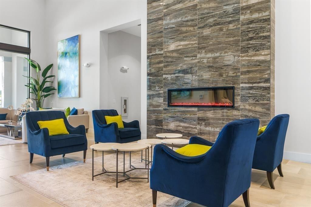 8332 W Blue Spring Dr 8332