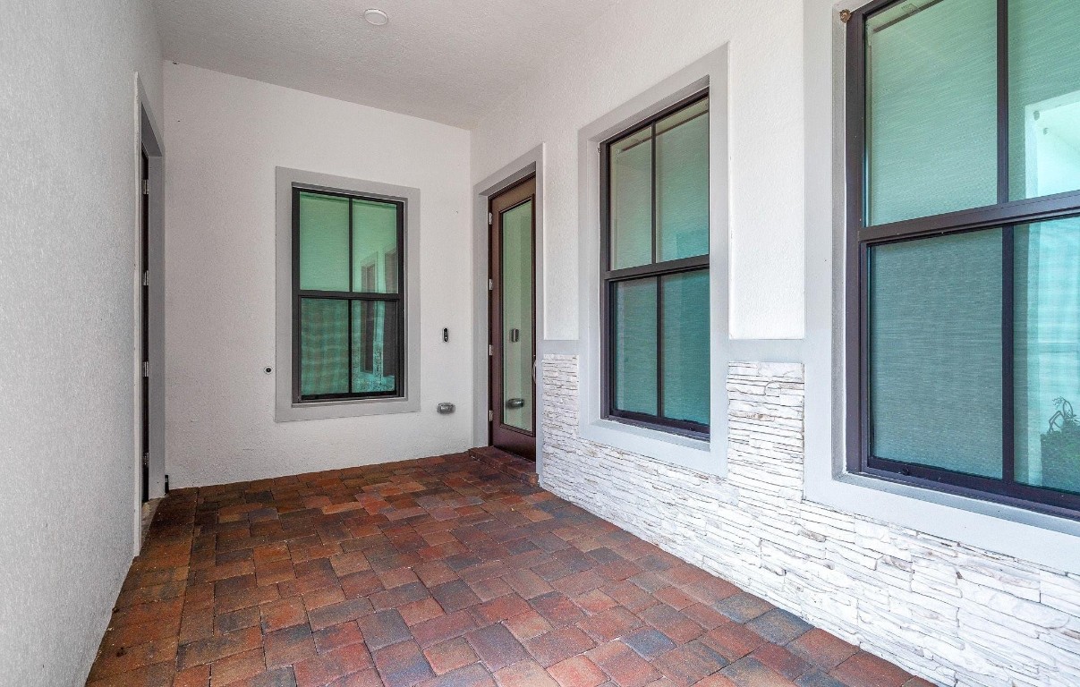 8332 W Blue Spring Dr 8332