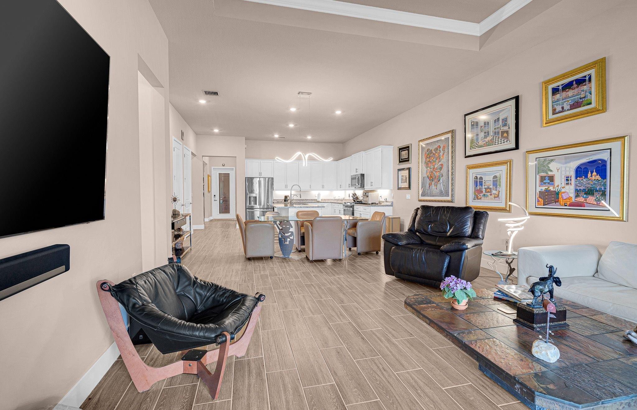8332 W Blue Spring Dr 8332