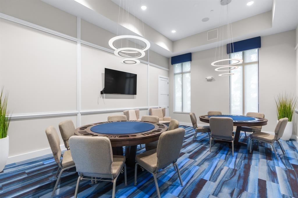 8332 W Blue Spring Dr 8332