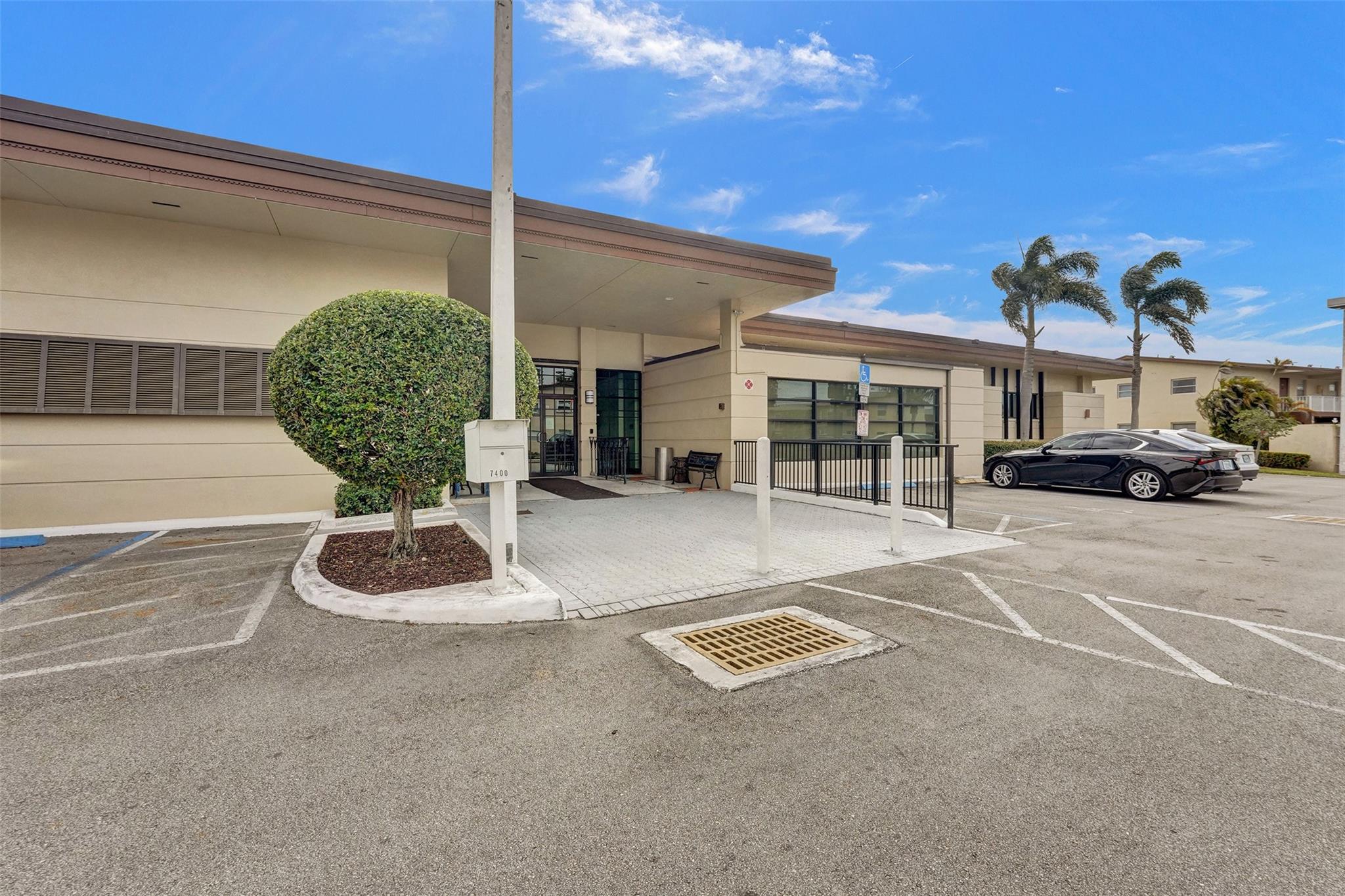 7605 NW 5th Pl 103