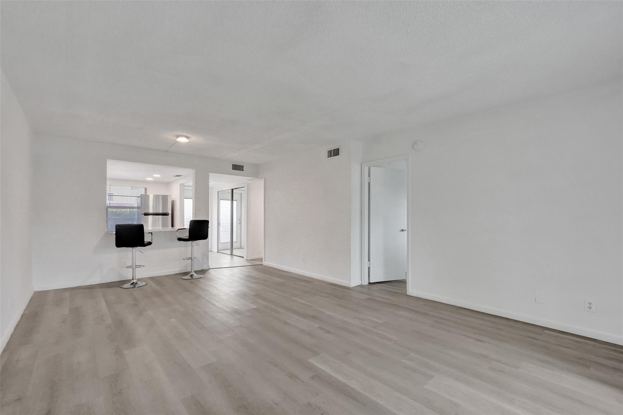 7605 NW 5th Pl 103