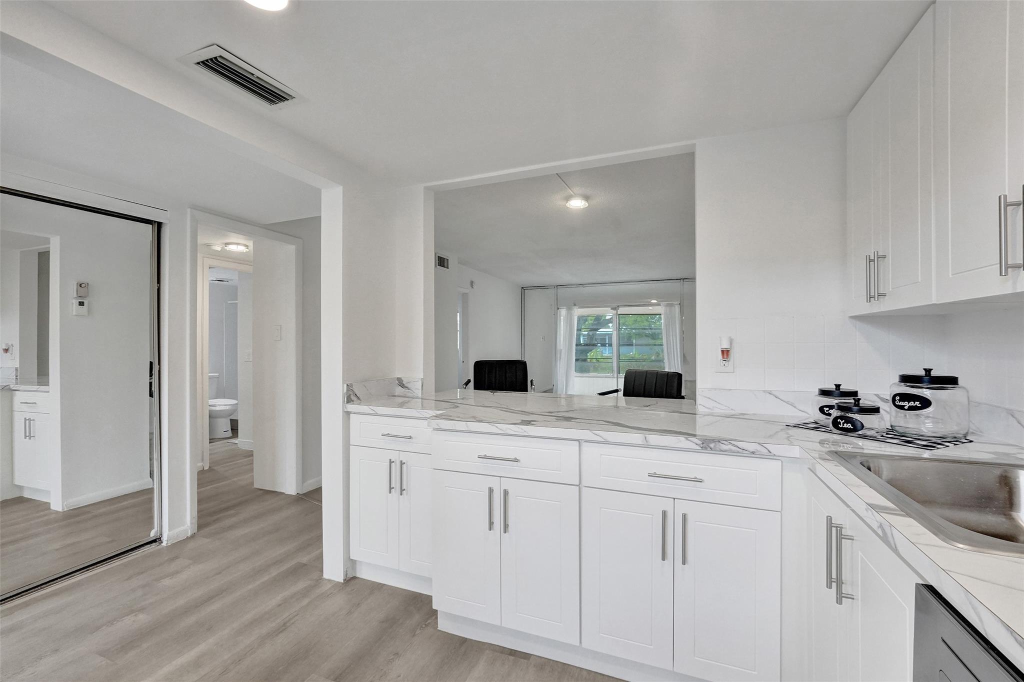 7605 NW 5th Pl 103