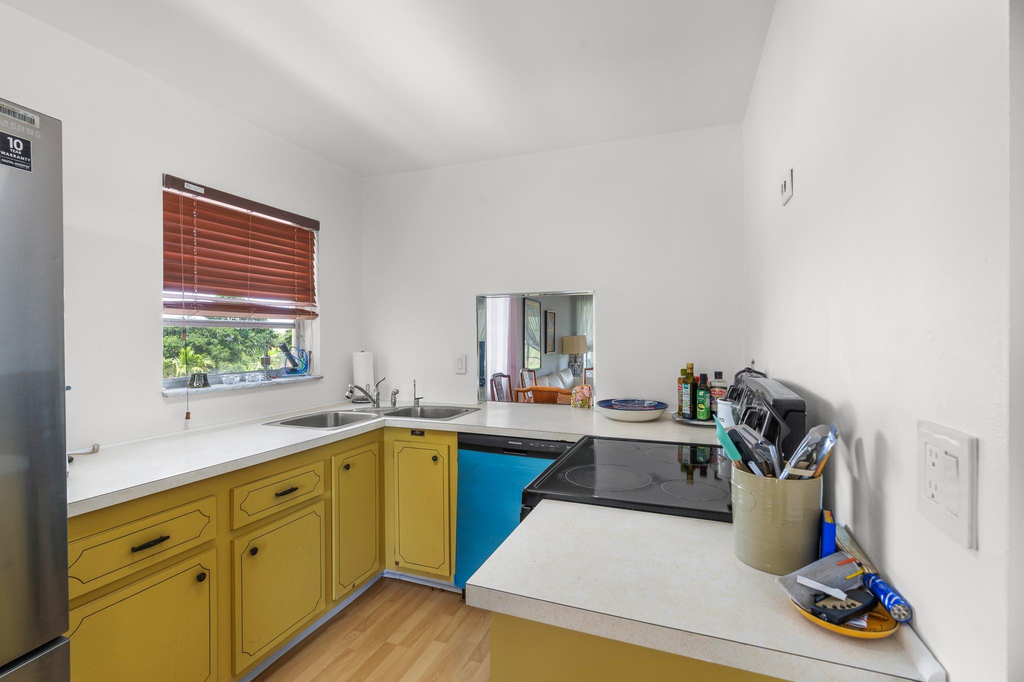 5961 NW 61st Ave 301