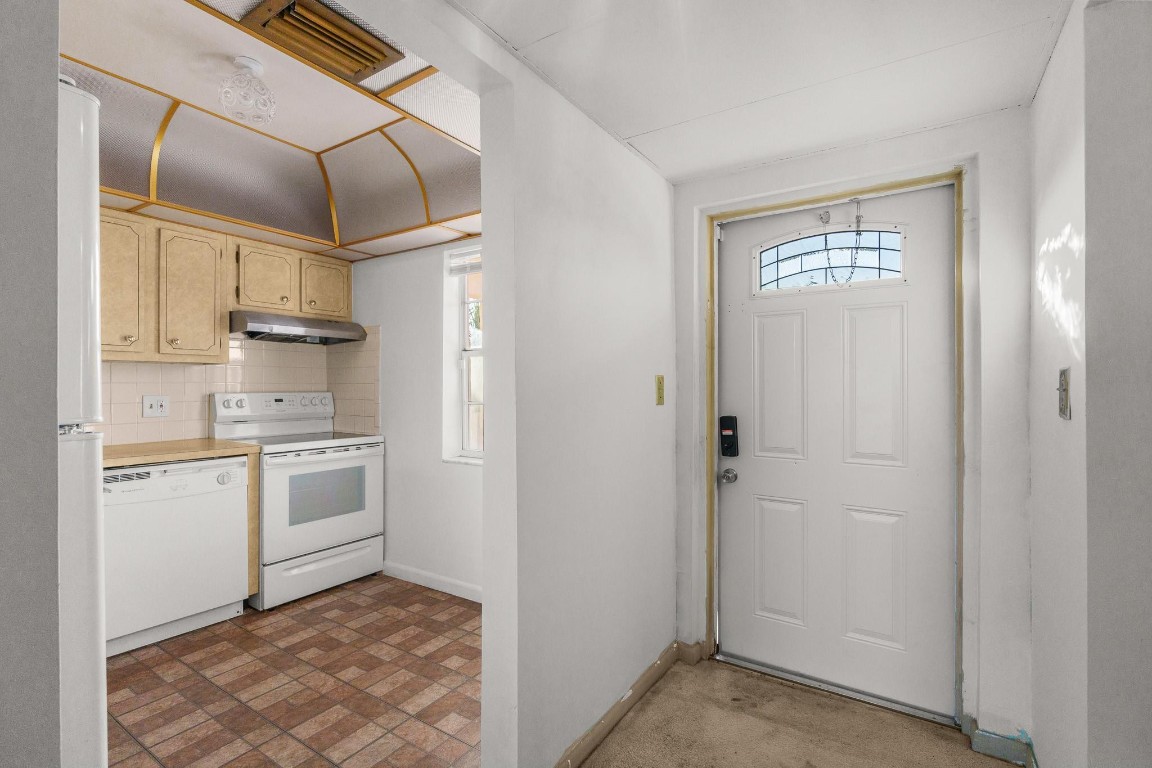 1010 Country Club Dr 306