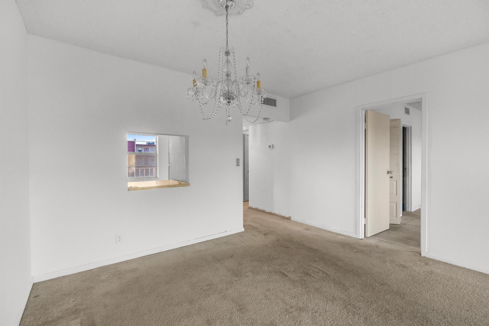 1010 Country Club Dr 306