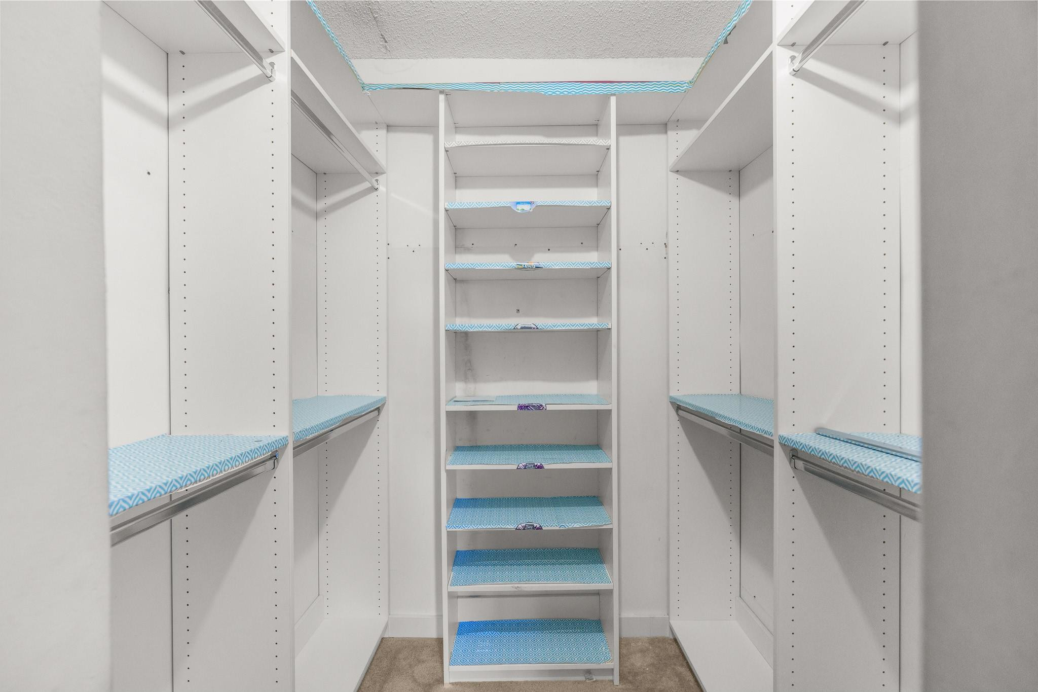 1010 Country Club Dr 306