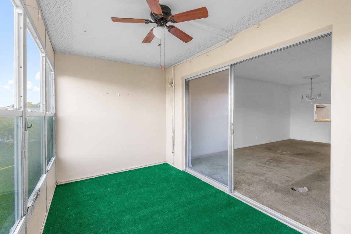 1010 Country Club Dr 306