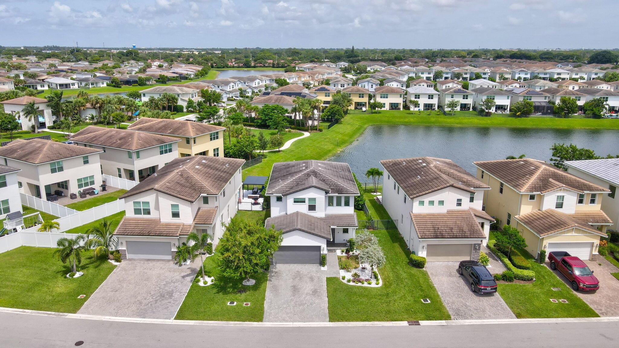 1161 Veleiros Boulevard