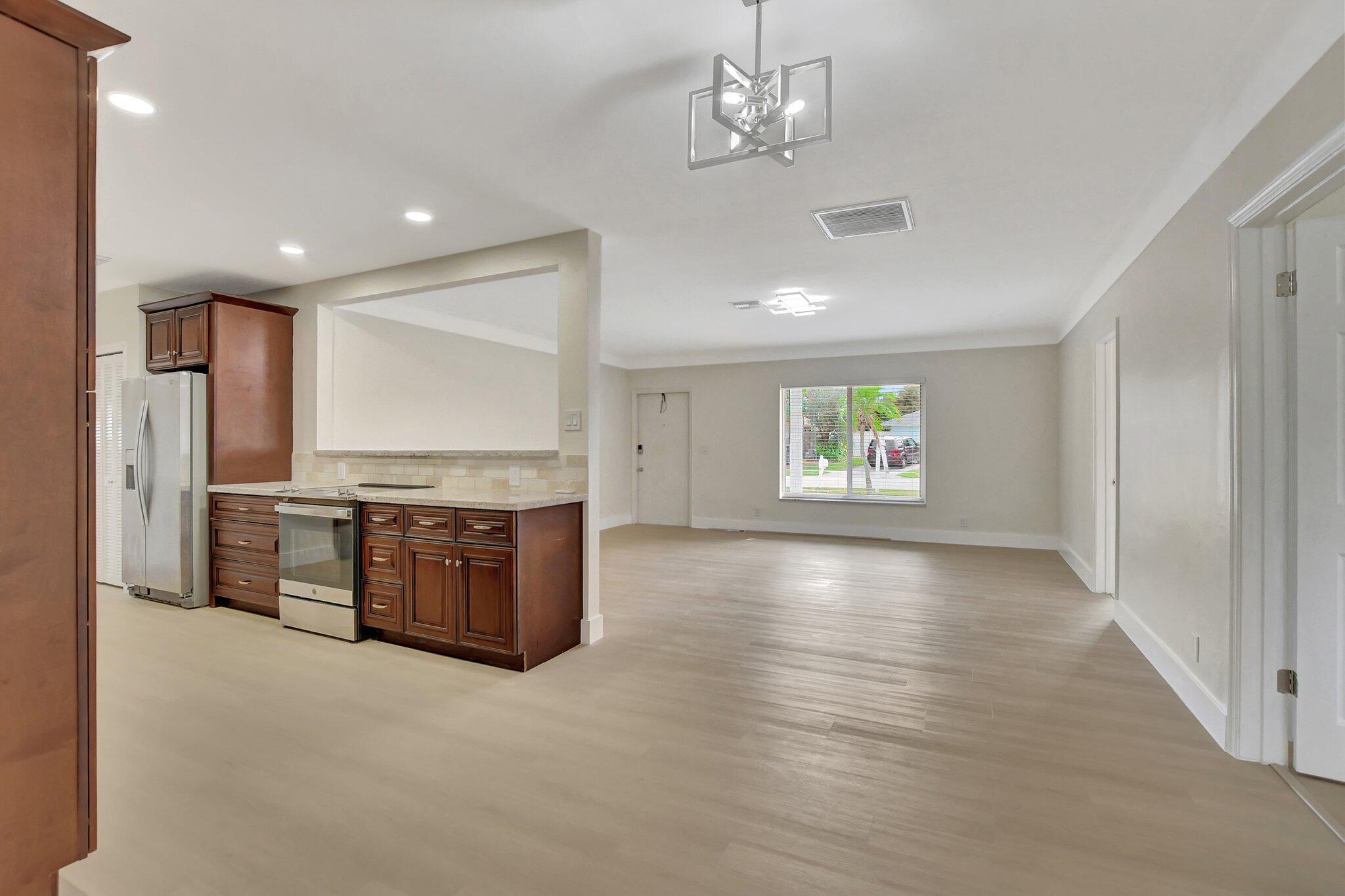 1313 NW 7th Street