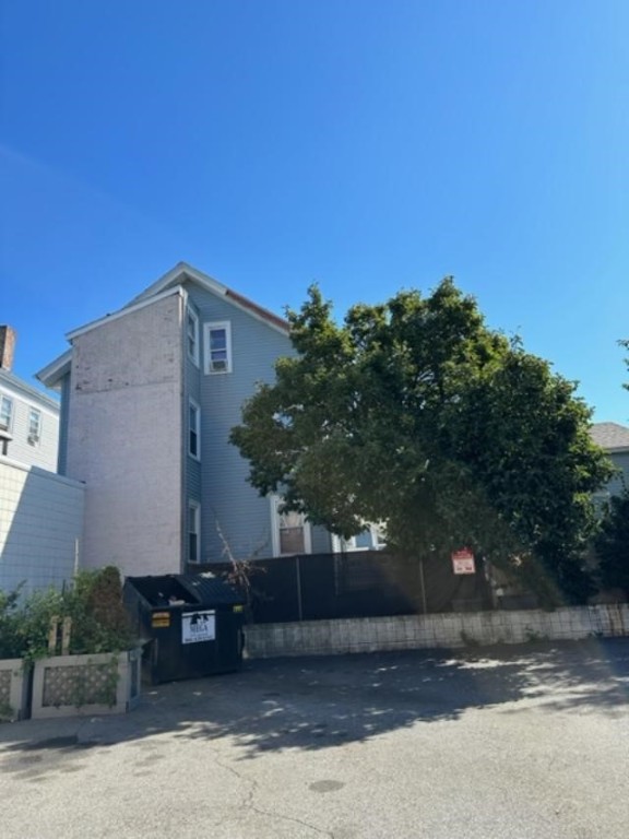 11 Barker Street