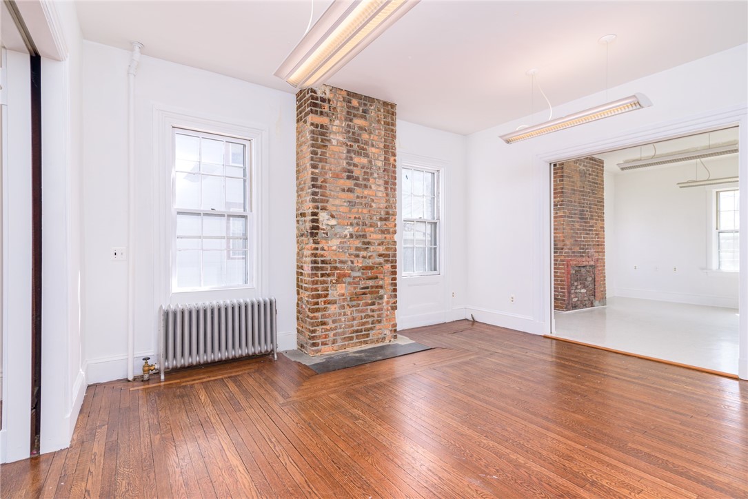 206 Smith Street A