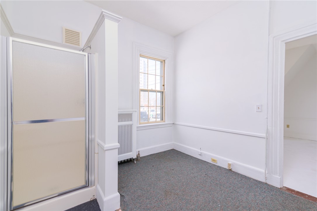 206 Smith Street A