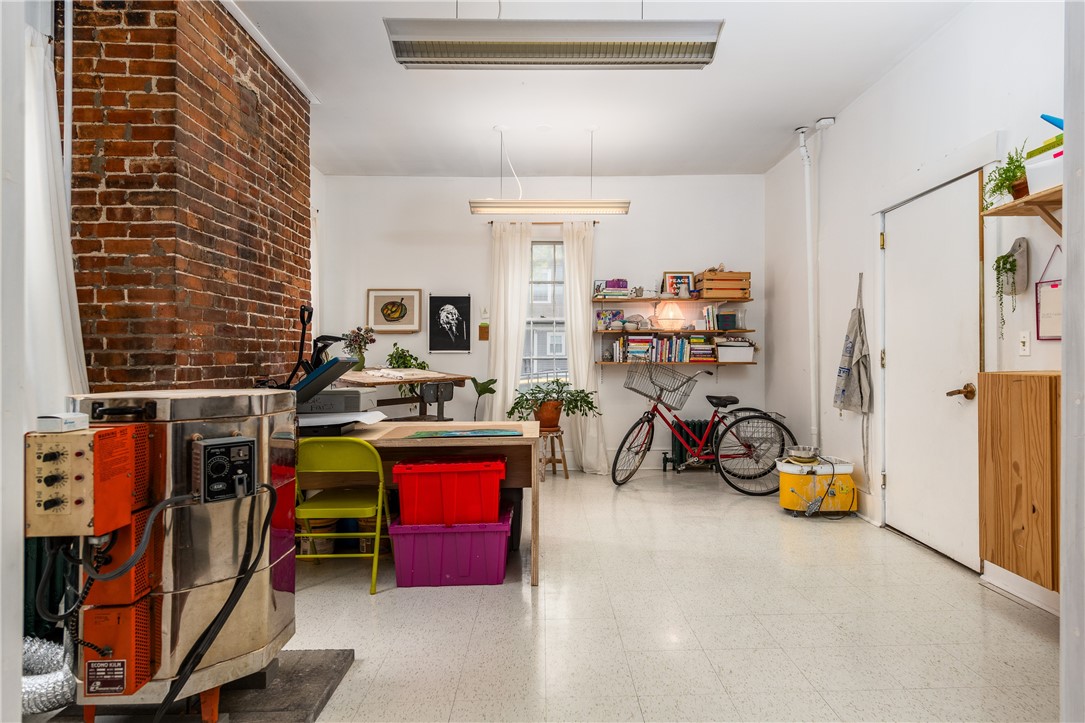 206 Smith Street A