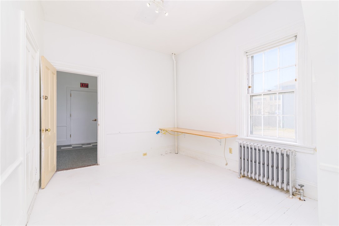 206 Smith Street A