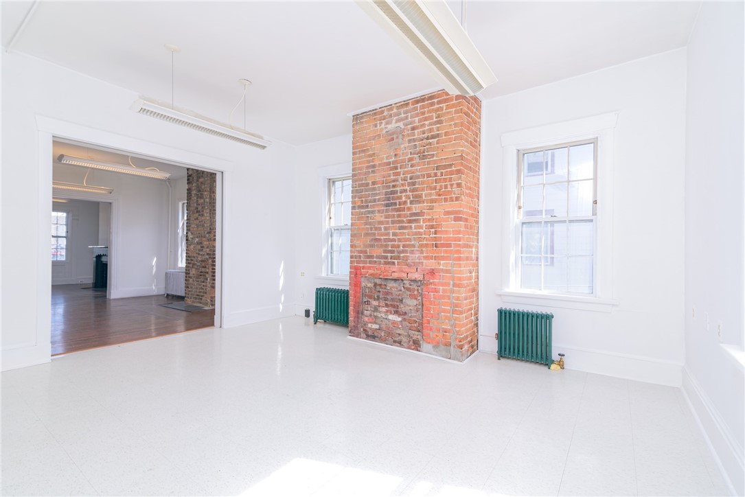 206 Smith Street A