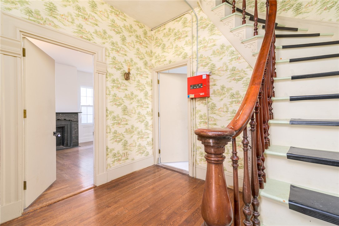 206 Smith Street A