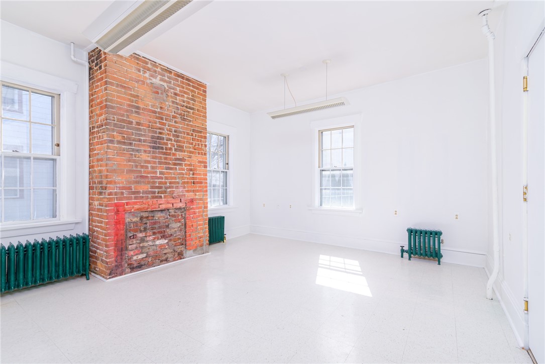 206 Smith Street A