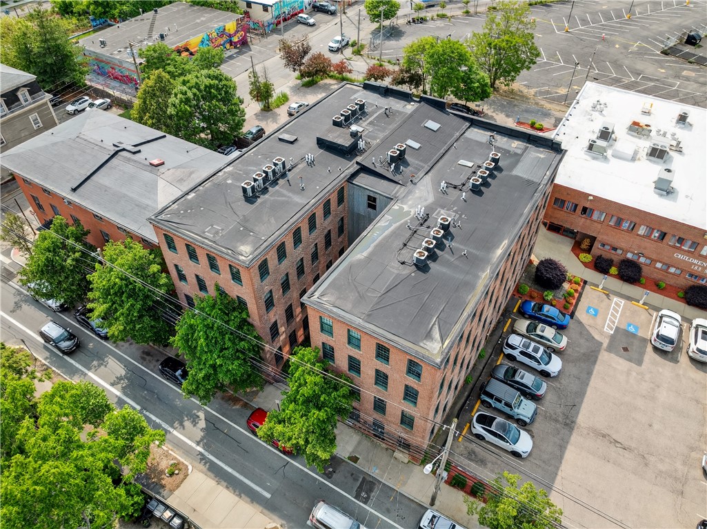 407 Pine Street 401
