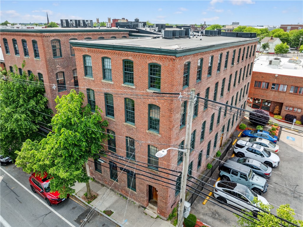 407 Pine Street 401