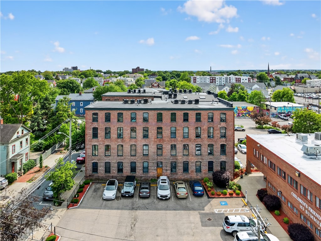 407 Pine Street 401