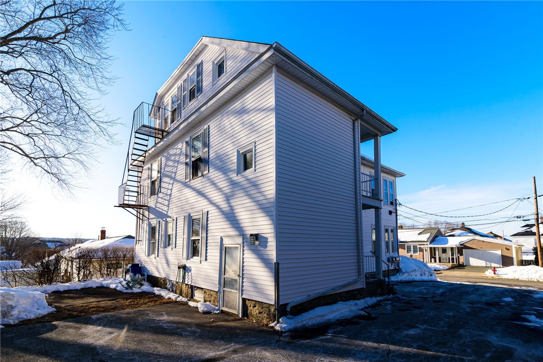 109 Hemond Avenue