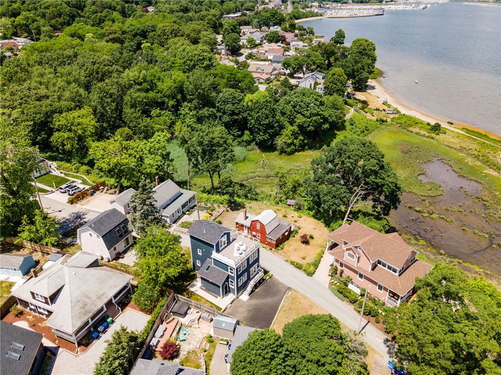 62 John Wickes Avenue