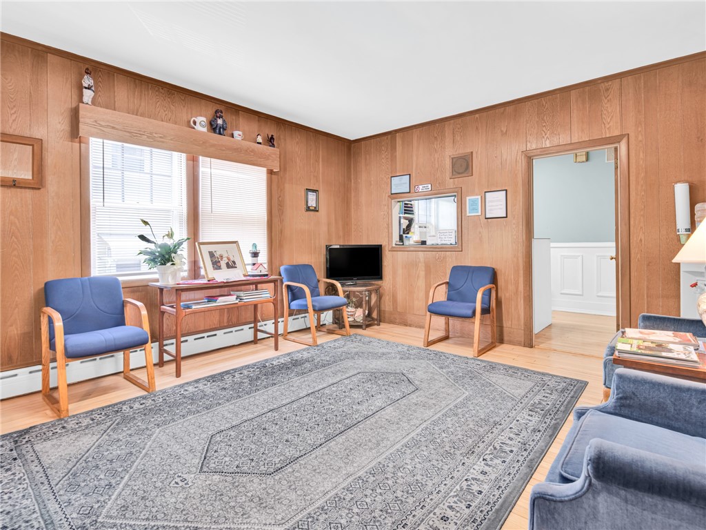 440 Broadway