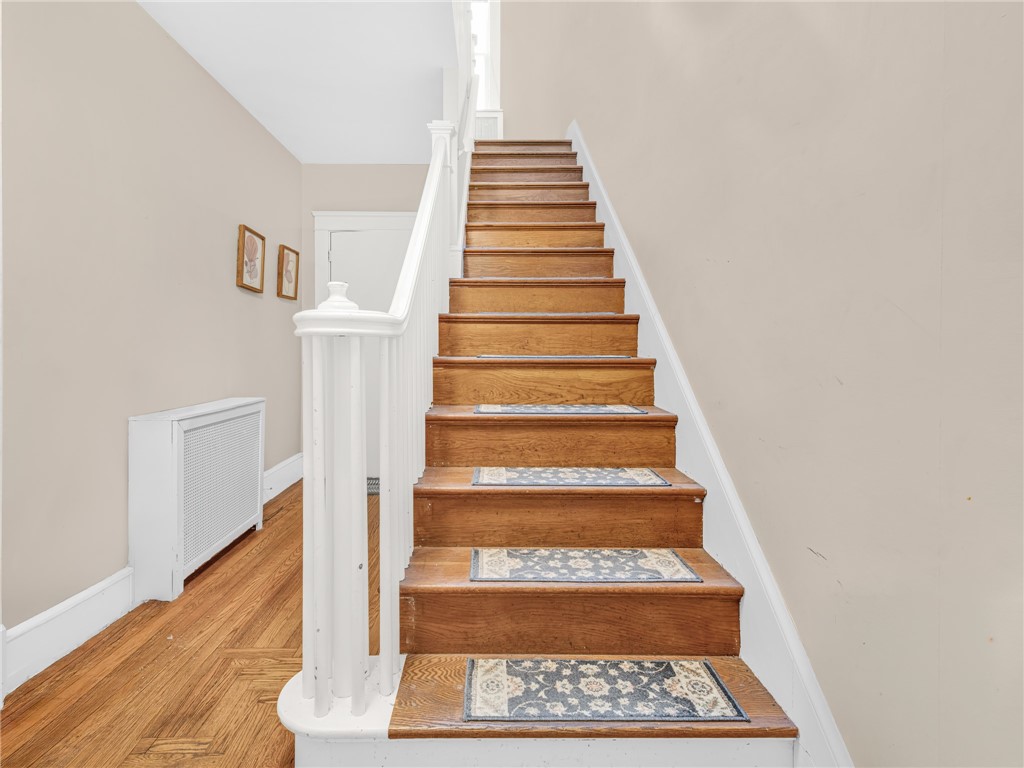 440 Broadway