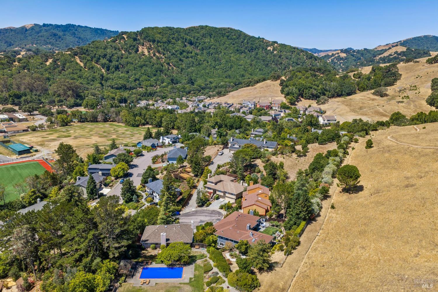 10 Santa Yorma Court