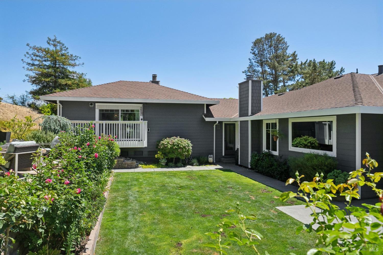 10 Santa Yorma Court