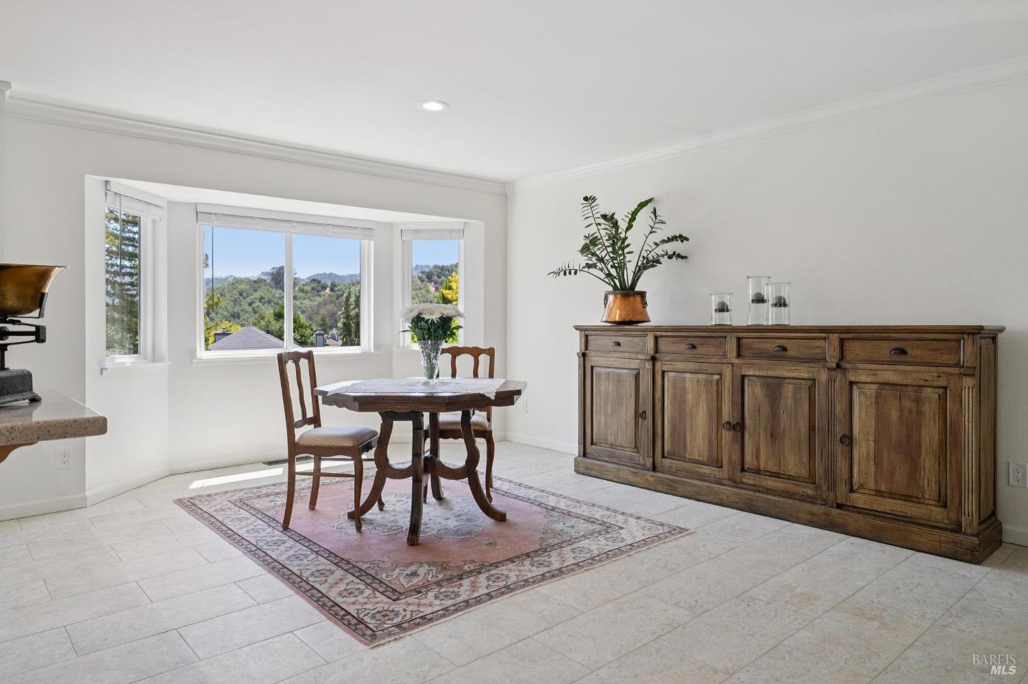 10 Santa Yorma Court