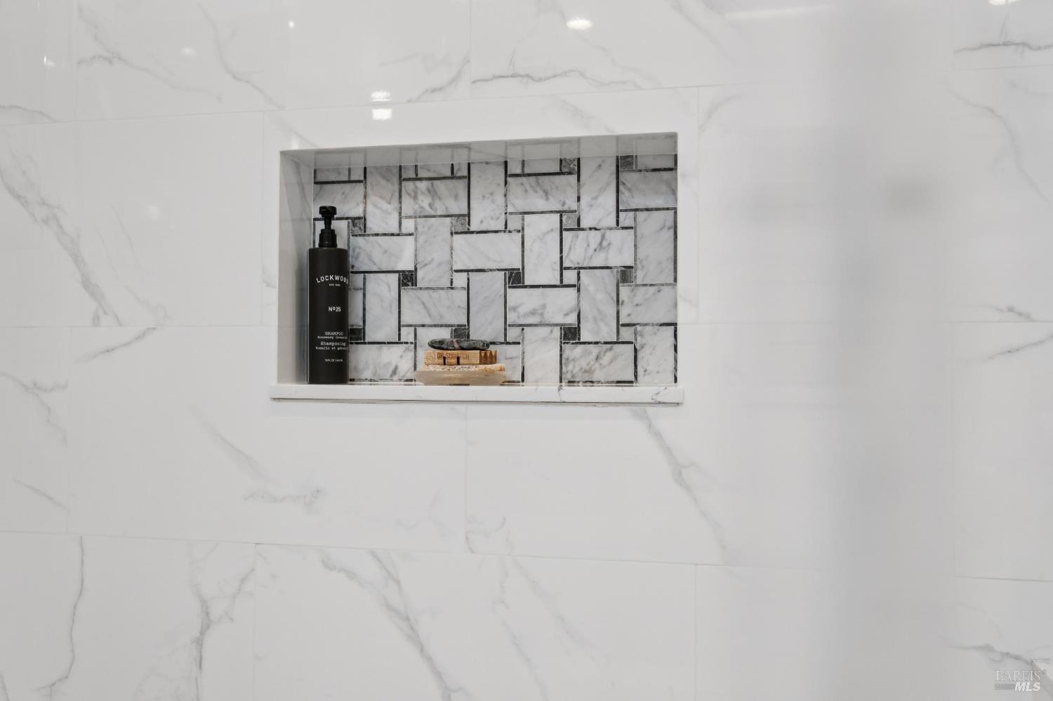 10 Santa Yorma Court