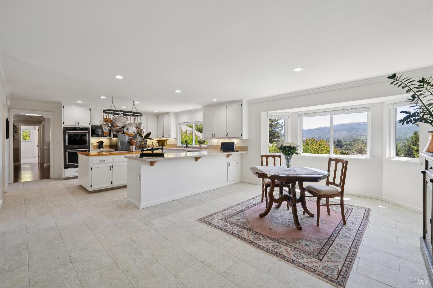 10 Santa Yorma Court