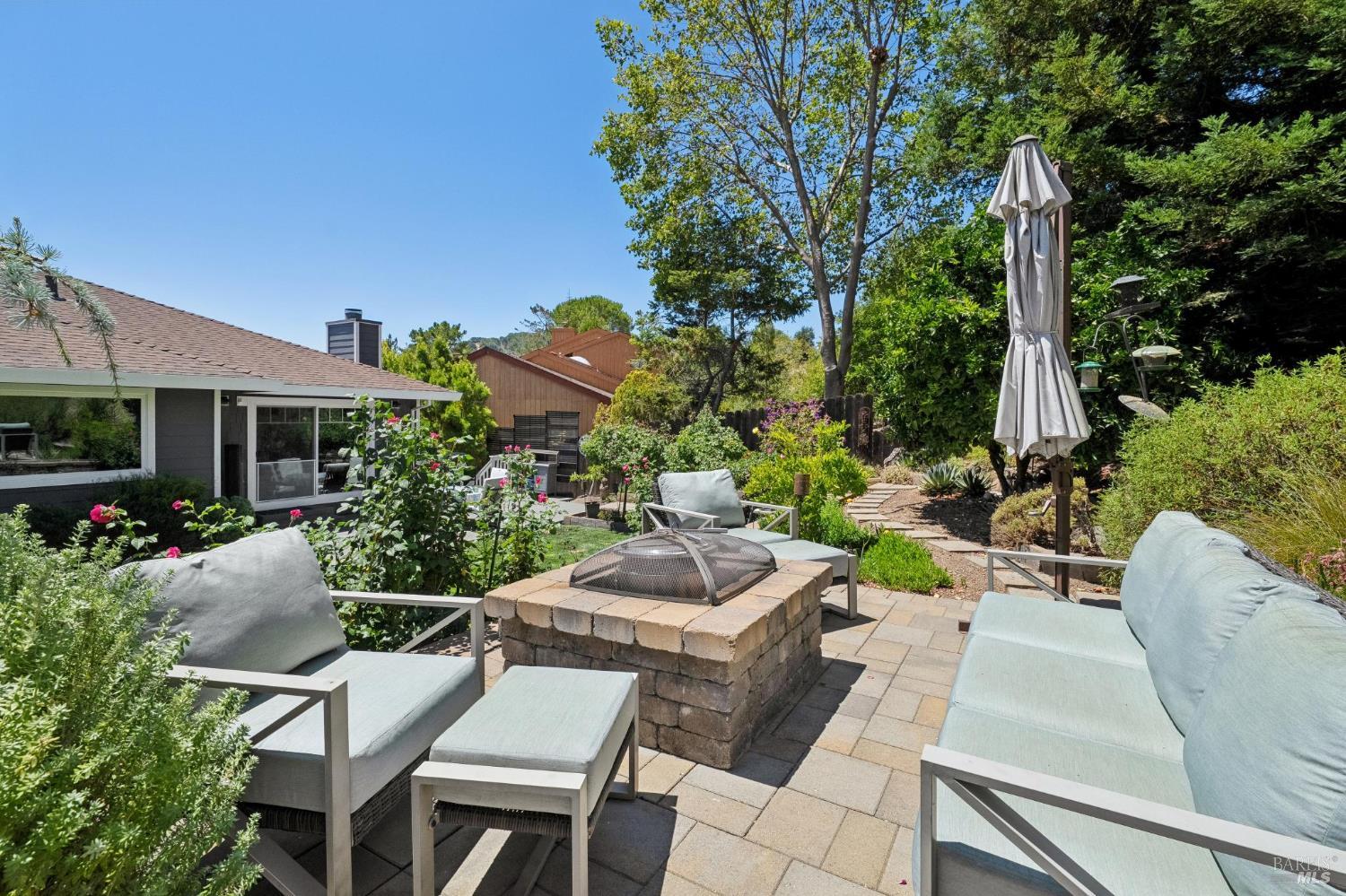 10 Santa Yorma Court