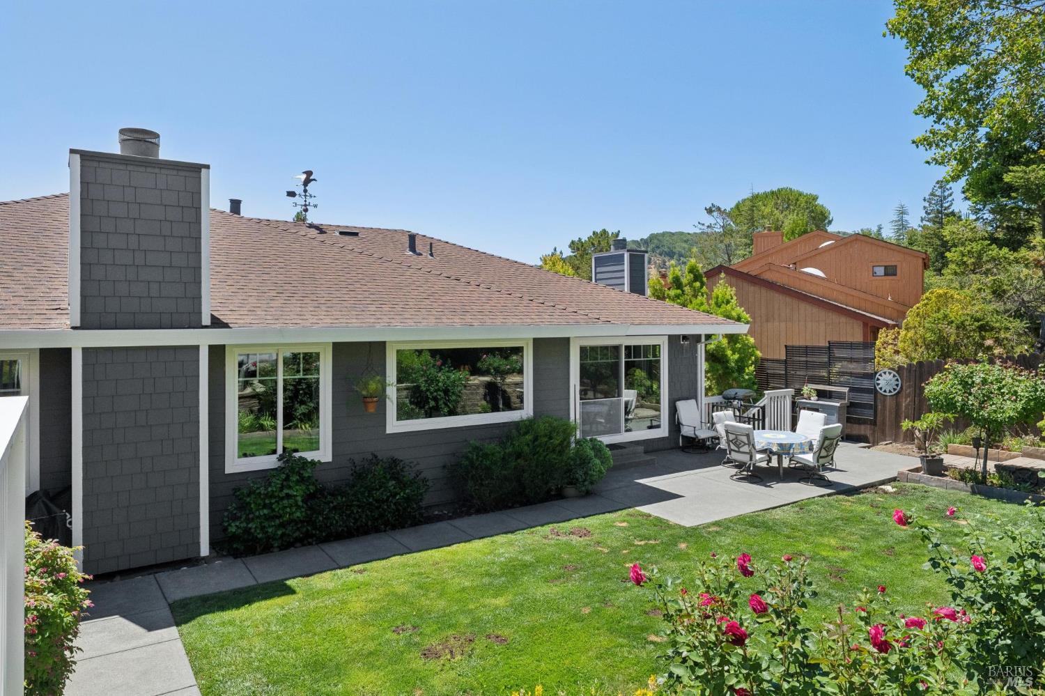 10 Santa Yorma Court