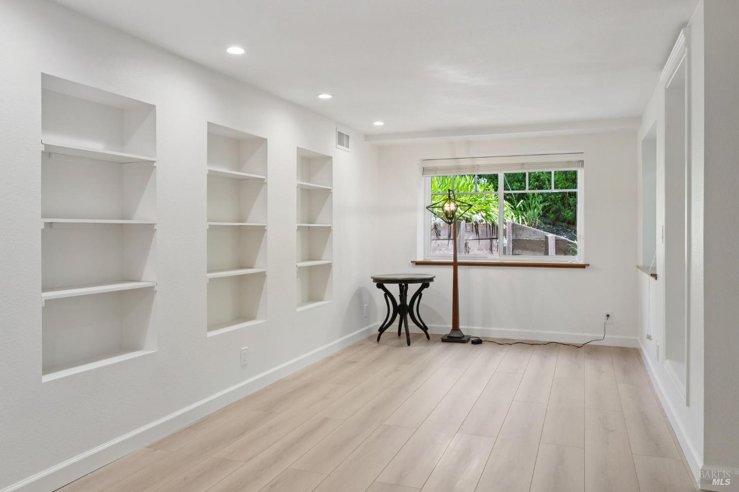 10 Santa Yorma Court