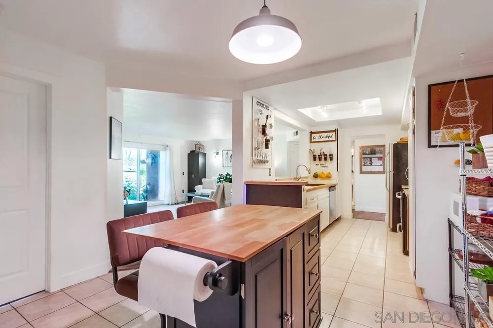 1030 E Washington Unit 116