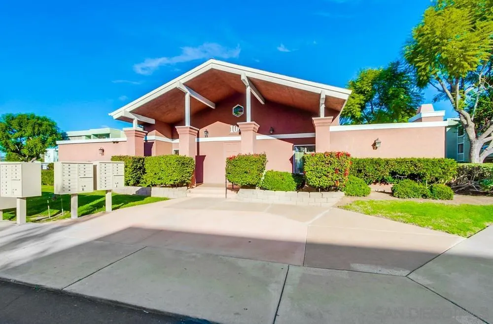 1030 E Washington Unit 116