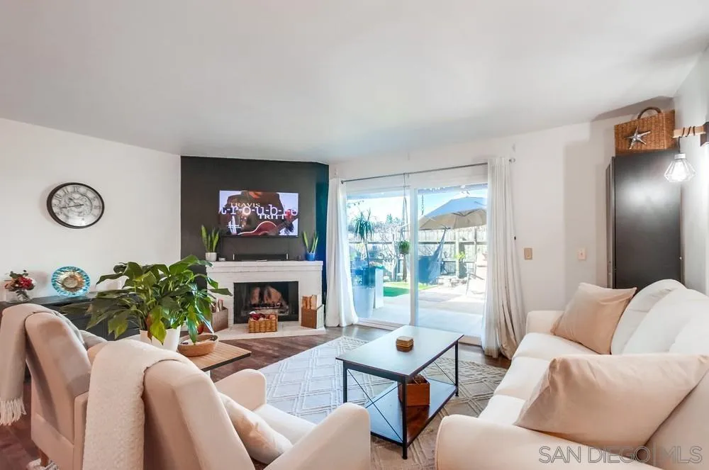 1030 E Washington Unit 116