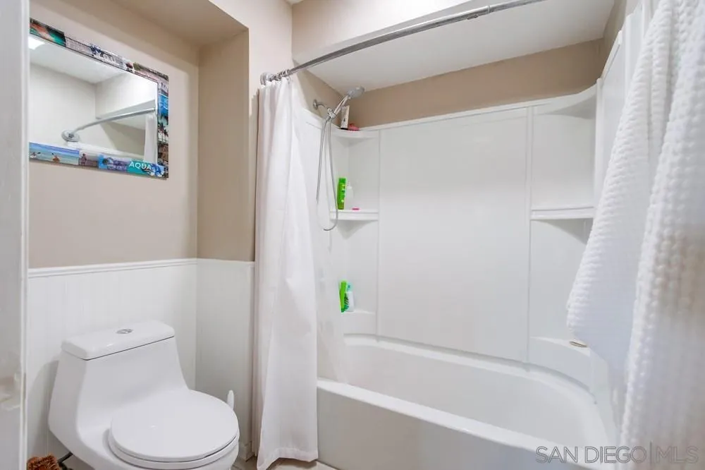 1030 E Washington Unit 116