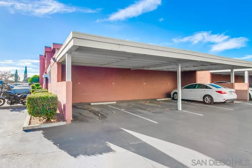 1030 E Washington Unit 116