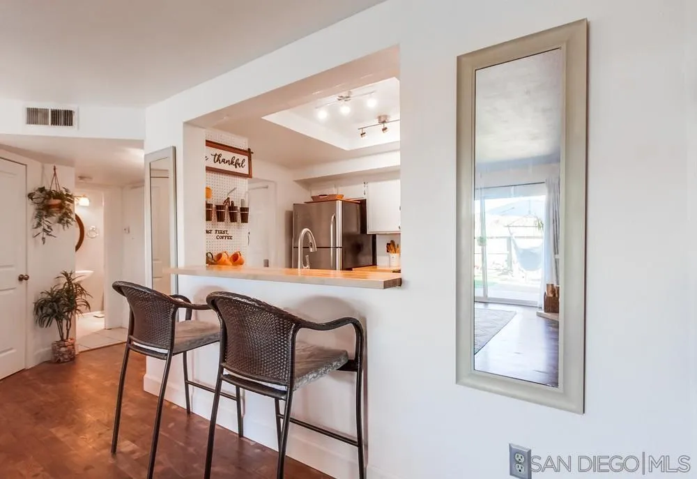 1030 E Washington Unit 116