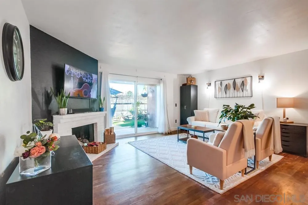 1030 E Washington Unit 116