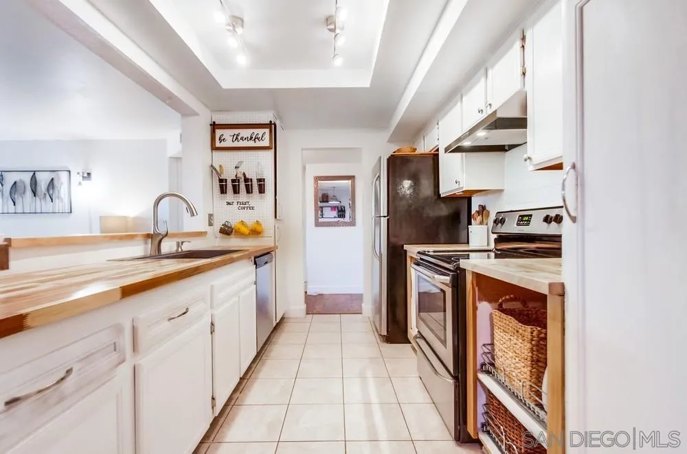 1030 E Washington Unit 116